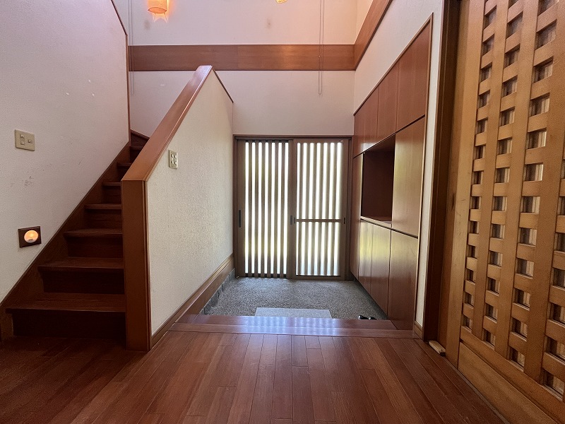 長府侍町　中古　戸建て　玄関