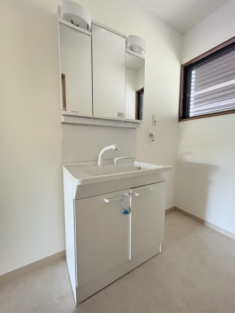 下関　長府黒門東　中古戸建　洗面台